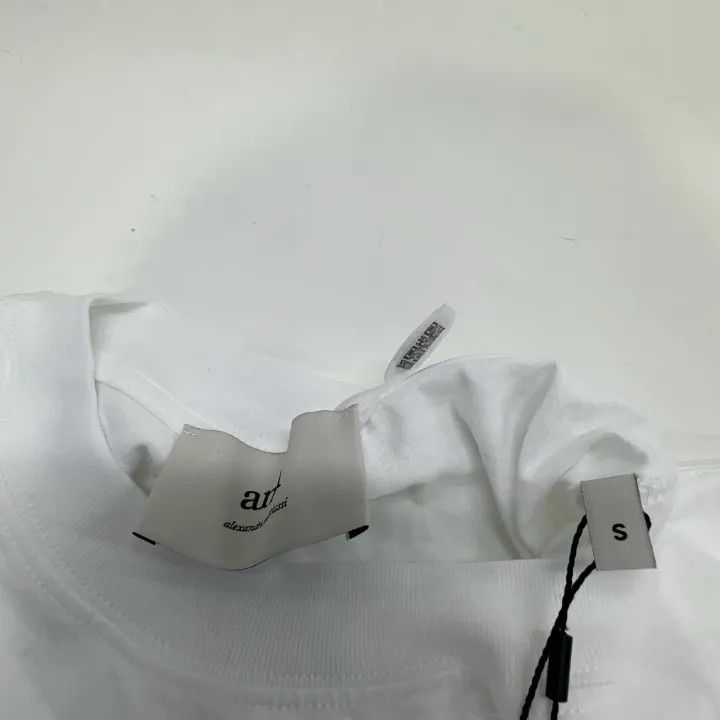 AMI AMI SS22 Heart Logo Embroidered T-Shirt 0079 Size US S / EU 44-46 / 1 - 6 Thumbnail
