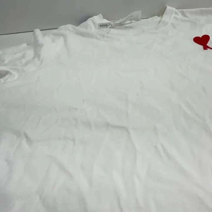 AMI AMI Classic Red Heart Embroidered T-Shirt 0079 Size US M / EU 48-50 / 2 - 8 Thumbnail
