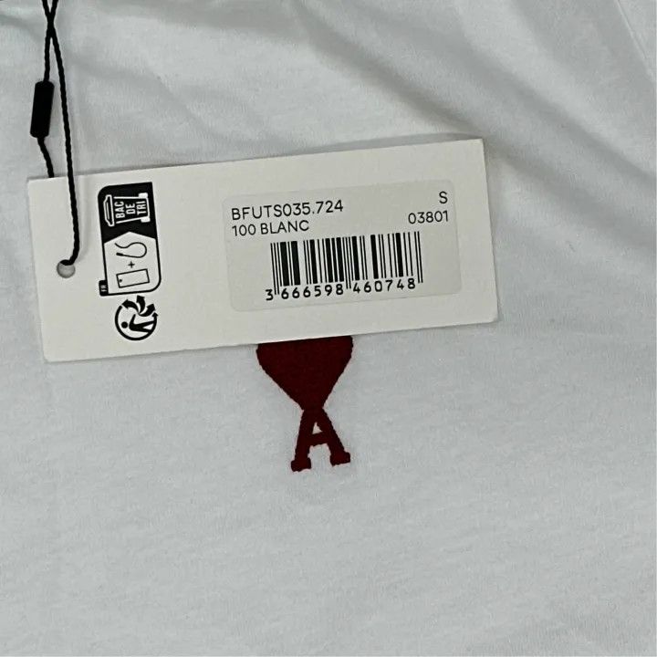 AMI AMI White Heart Logo Embroidered T-Shirt 0079 Size US S / EU 44-46 / 1 - 4 Thumbnail