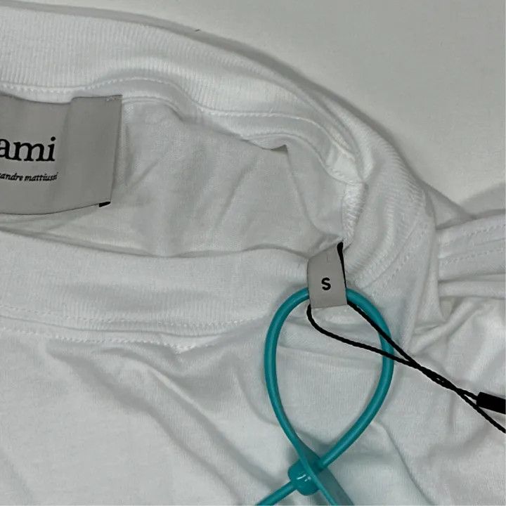 AMI AMI White Heart Logo Embroidered T-Shirt 0079 Size US S / EU 44-46 / 1 - 3 Thumbnail