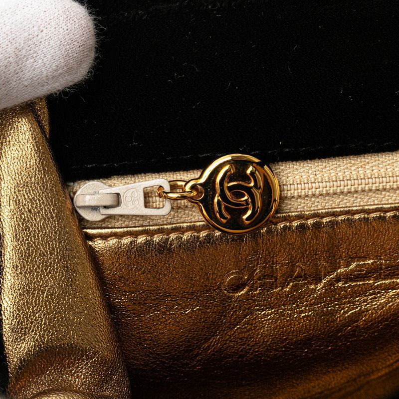 Chanel Chanel Chanel Coco Mark Matelassé Velour Handbag Others Handbag DUTY FREE for USA Size ONE SIZE - 10 Thumbnail