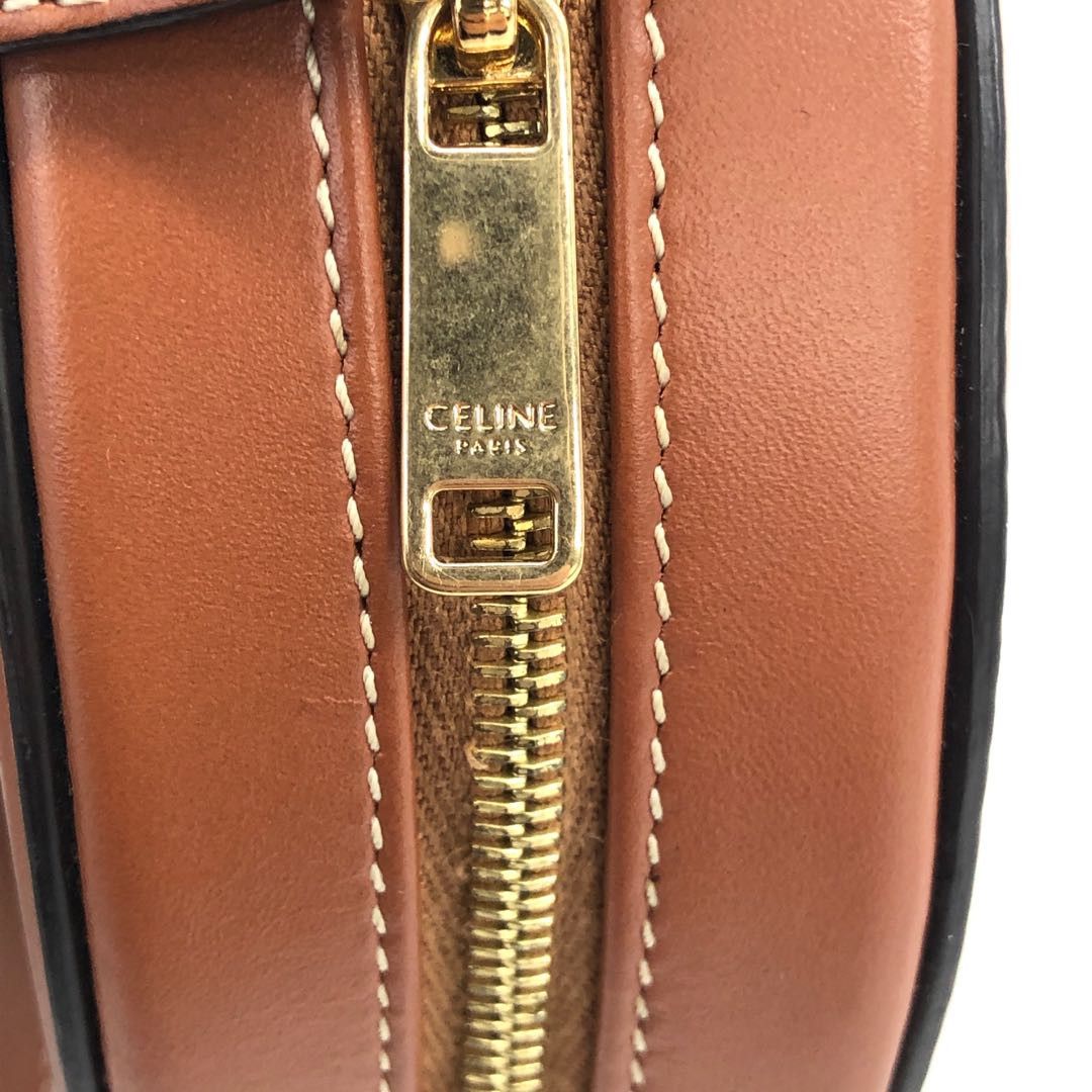 Celine Celine Celine Cuir Triomphe Calfskin Shoulder Bag Leather Shoulder Bag Size ONE SIZE - 17 Thumbnail