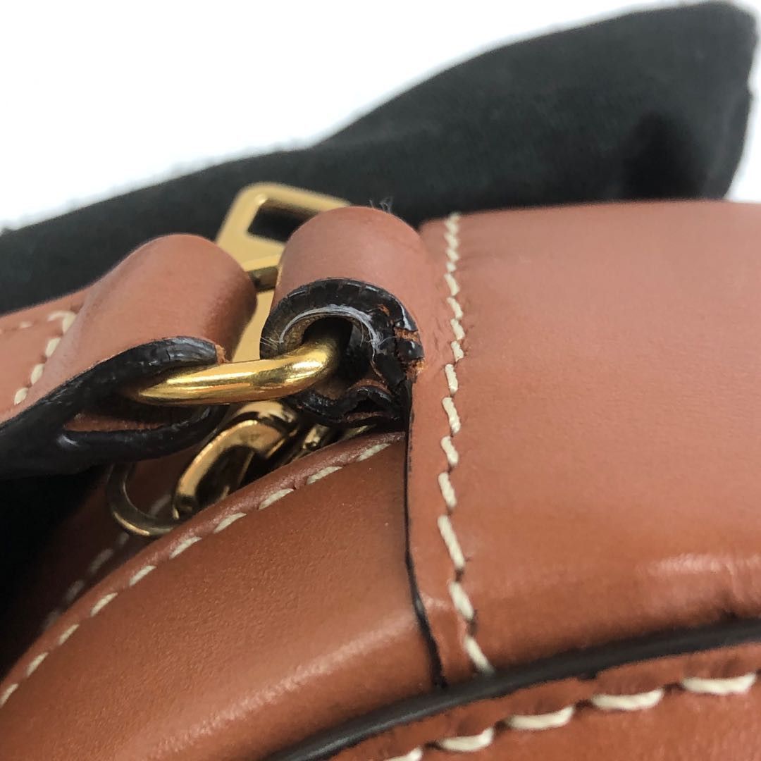 Celine Celine Celine Cuir Triomphe Calfskin Shoulder Bag Leather Shoulder Bag Size ONE SIZE - 4 Thumbnail