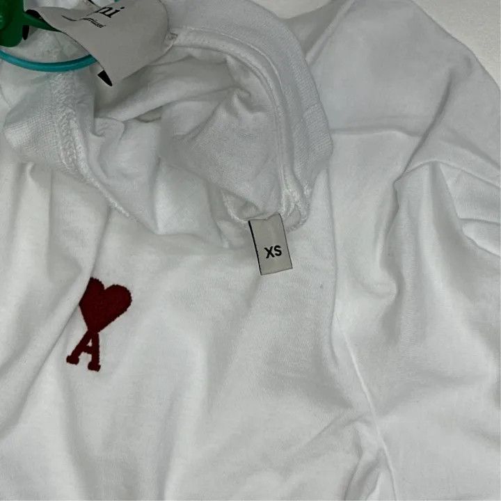 AMI AMI SS22 Heart Logo Embroidered T-Shirt 0079 Size US XS / EU 42 / 0 - 2 Thumbnail