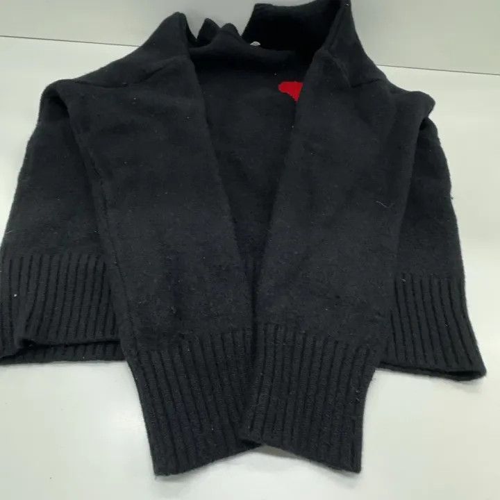 AMI AMI Black Crewneck Sweater with Heart Logo 0079 Size US S / EU 44-46 / 1 - 10 Thumbnail