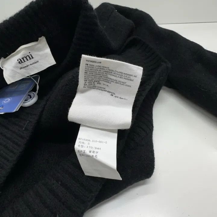 AMI AMI Black Crewneck Sweater with Heart Logo 0079 Size US S / EU 44-46 / 1 - 4 Thumbnail