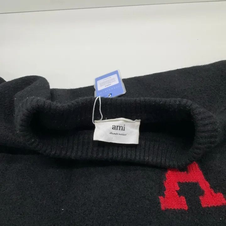 AMI AMI Black Crewneck Sweater with Heart Logo 0079 Size US S / EU 44-46 / 1 - 7 Thumbnail