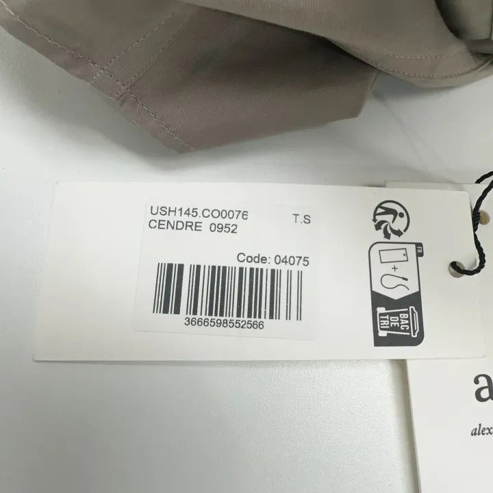 Anonymous Club AMIPARIS Loose Long Sleeve Shirt for All 0079 Size US S / EU 44-46 / 1 - 4 Thumbnail