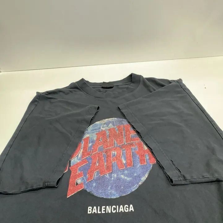 Balenciaga Balenciaga FW24 Planet Earth Logo T-Shirt 0079 Size US M / EU 48-50 / 2 - 11 Thumbnail