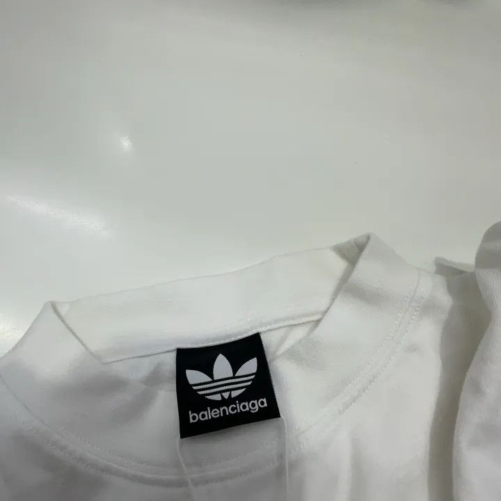 Balenciaga Balenciaga x Adidas Logo Embroidered T-Shirt 0079 Size US L / EU 52-54 / 3 - 7 Thumbnail