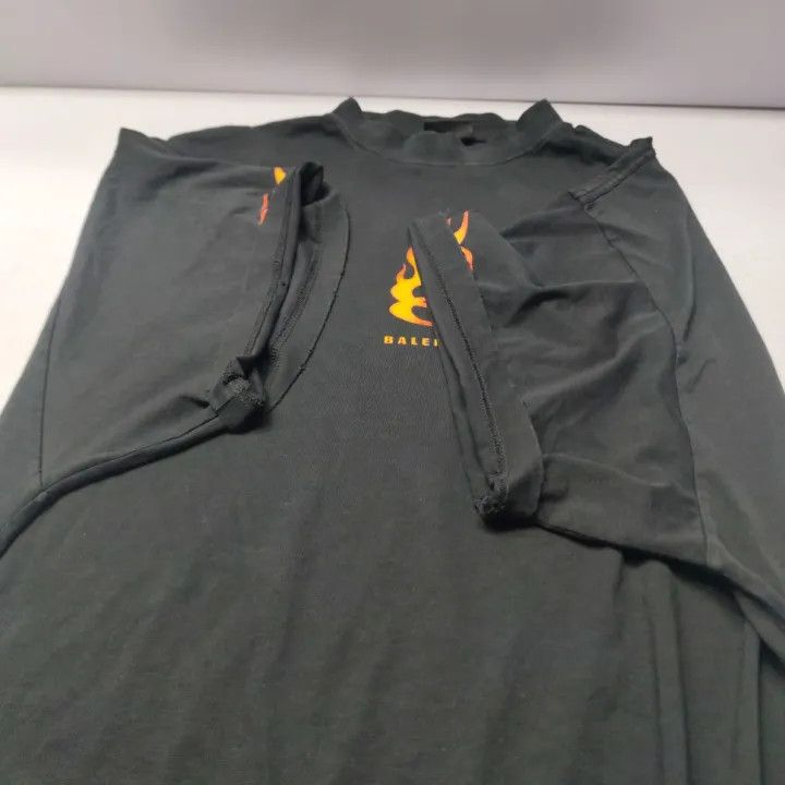 Balenciaga Balenciaga Flame Logo Casual Short Sleeve T-Shirt 0079 Size US L / EU 52-54 / 3 - 7 Thumbnail