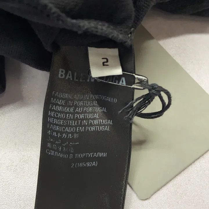Balenciaga Balenciaga Be Different Apple Logo T-Shirt 0079 Size US S / EU 44-46 / 1 - 4 Thumbnail