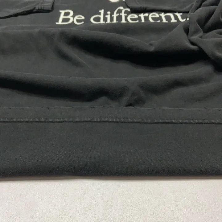Balenciaga Balenciaga Be Different Apple Logo T-Shirt 0079 Size US S / EU 44-46 / 1 - 12 Thumbnail