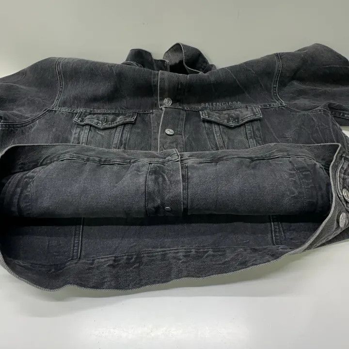 Balenciaga Balenciaga SS21 Drip Peace Large Fit Denim Jacket 0079 Size US L / EU 52-54 / 3 - 9 Thumbnail