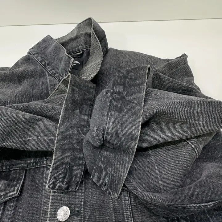Balenciaga Balenciaga SS21 Drip Peace Large Fit Denim Jacket 0079 Size US L / EU 52-54 / 3 - 8 Thumbnail