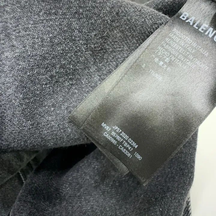 Balenciaga Balenciaga SS21 Drip Peace Large Fit Denim Jacket 0079 Size US L / EU 52-54 / 3 - 5 Thumbnail