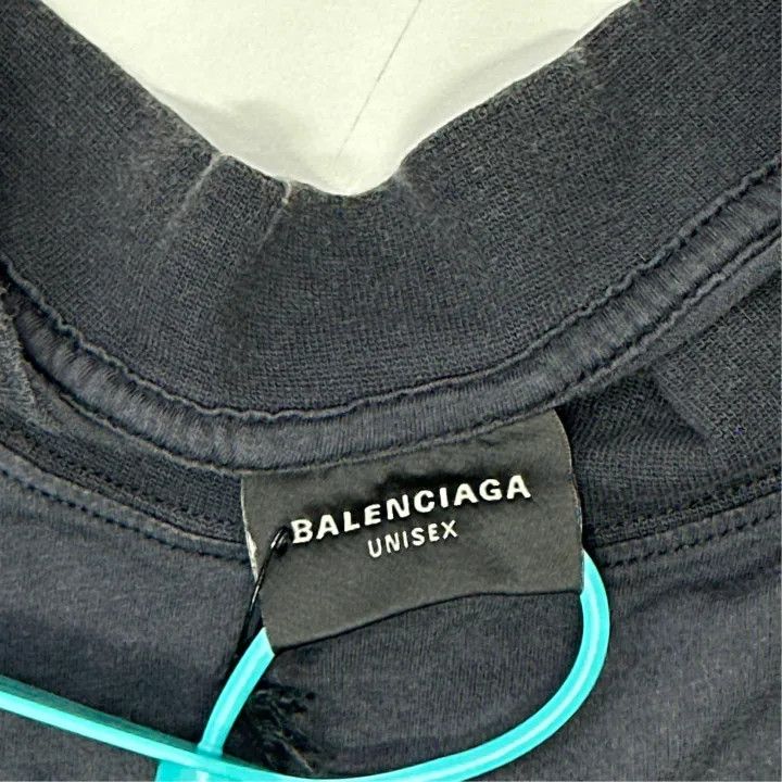 Balenciaga Balenciaga Distressed Logo Graphic Short Sleeve T-Shirt 0079 Size US M / EU 48-50 / 2 - 5 Thumbnail