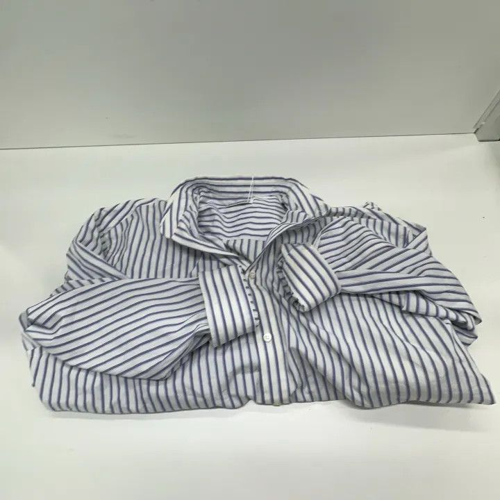 Balenciaga Balenciaga Casual Stylish Button-Up Shirt and Tee 0079 Size US S / EU 44-46 / 1 - 11 Thumbnail