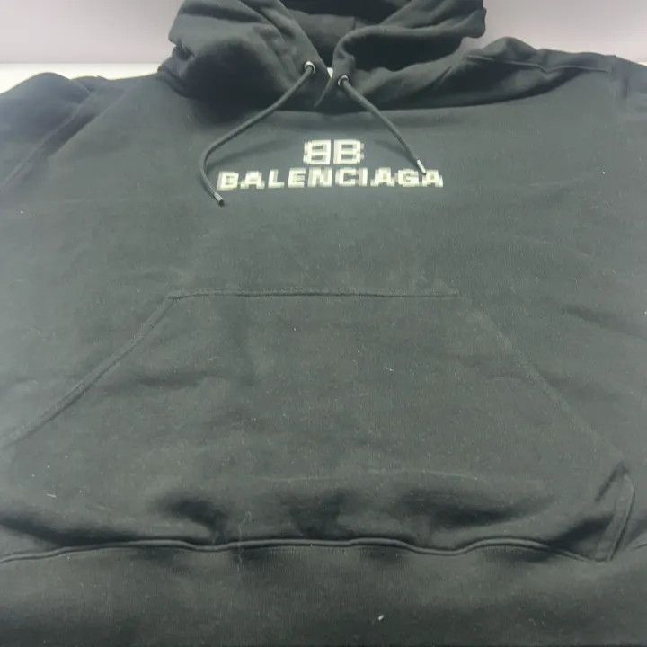 Balenciaga Balenciaga Logo Printed Fleece Hoodie Black 0079 Size US M / EU 48-50 / 2 - 12 Thumbnail