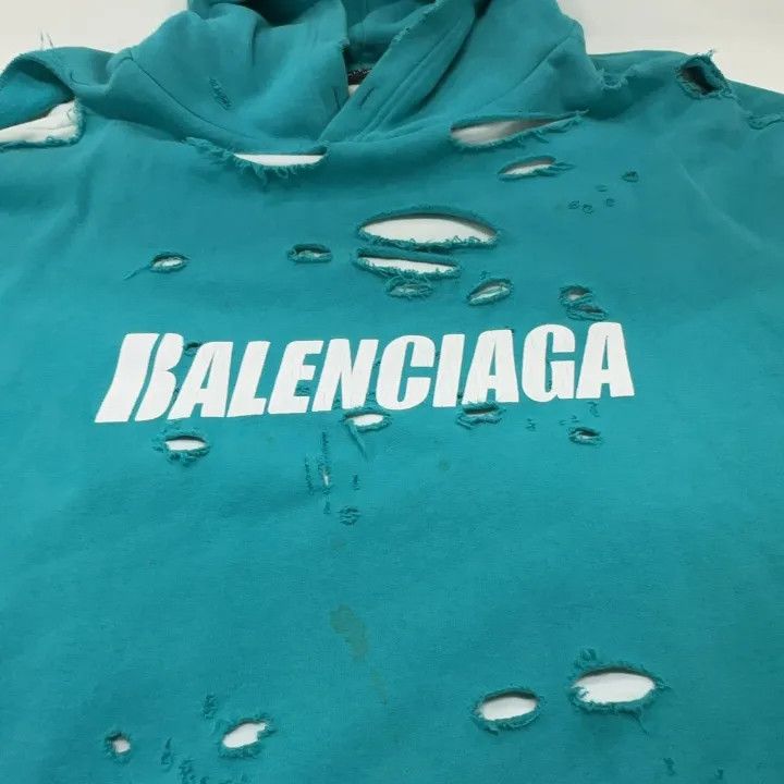 Balenciaga Balenciaga Distressed Letter Print Hooded Sweatshirt 0079 Size US M / EU 48-50 / 2 - 8 Thumbnail