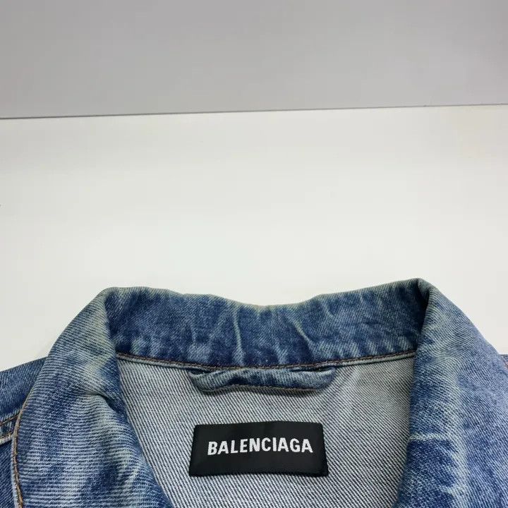 Balenciaga Balenciaga Washed Double B Embroidered Denim Jacket 0079 Size US M / EU 48-50 / 2 - 6 Thumbnail