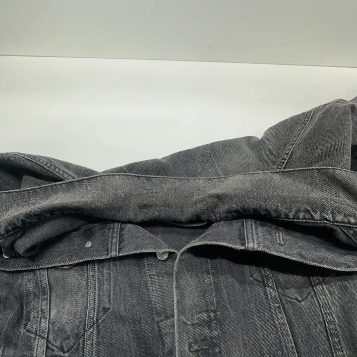 Balenciaga Balenciaga SS21 Drip Peace Denim Jacket 0079 Size US L / EU 52-54 / 3 - 6 Thumbnail
