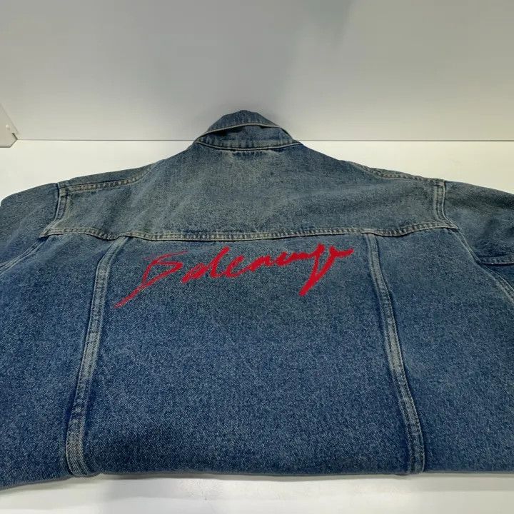 Balenciaga Balenciaga Denim Jacket with Logo 0079 Size US L / EU 52-54 / 3 - 13 Thumbnail