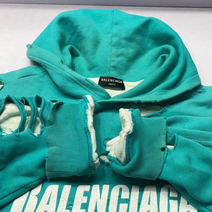 Balenciaga Balenciaga Distressed Hoodie in Sky Blue 0079 Size US S / EU 44-46 / 1 - 11 Thumbnail