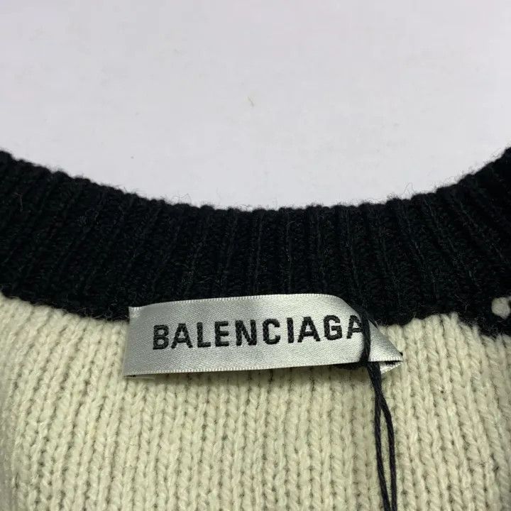 Balenciaga Balenciaga V-Neck Casual Knit Sweater Black 0079 Size US S / EU 44-46 / 1 - 4 Thumbnail