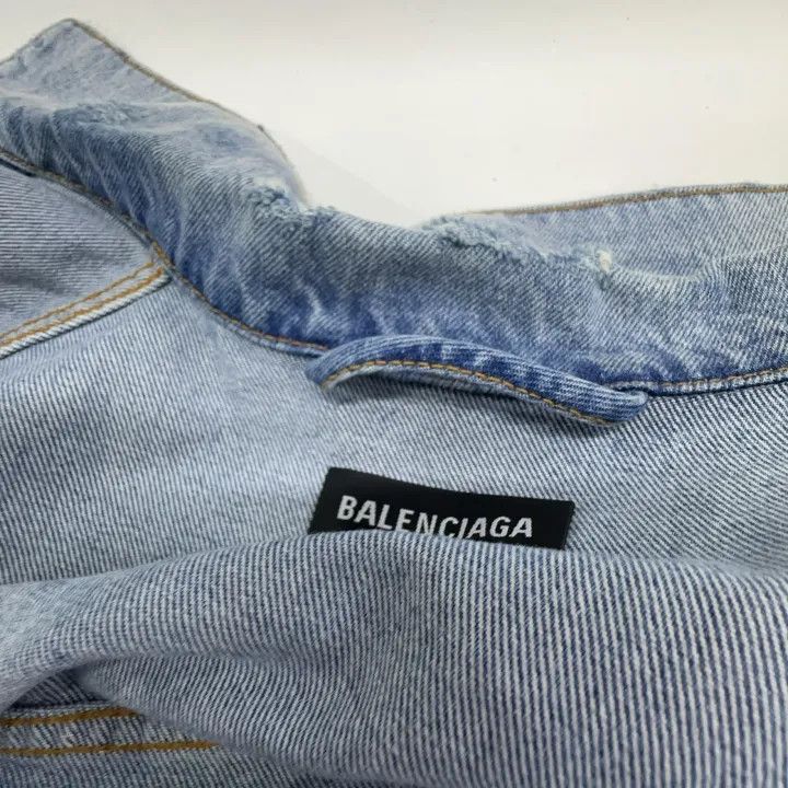 Balenciaga Balenciaga Logo Relaxed Denim Jacket for All 0079 Size US S / EU 44-46 / 1 - 6 Thumbnail