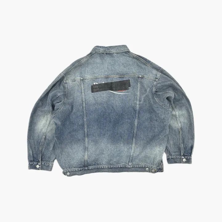 Balenciaga Balenciaga SS23 Wash Effect Denim Jacket 0079 Size US M / EU 48-50 / 2 - 3 Thumbnail