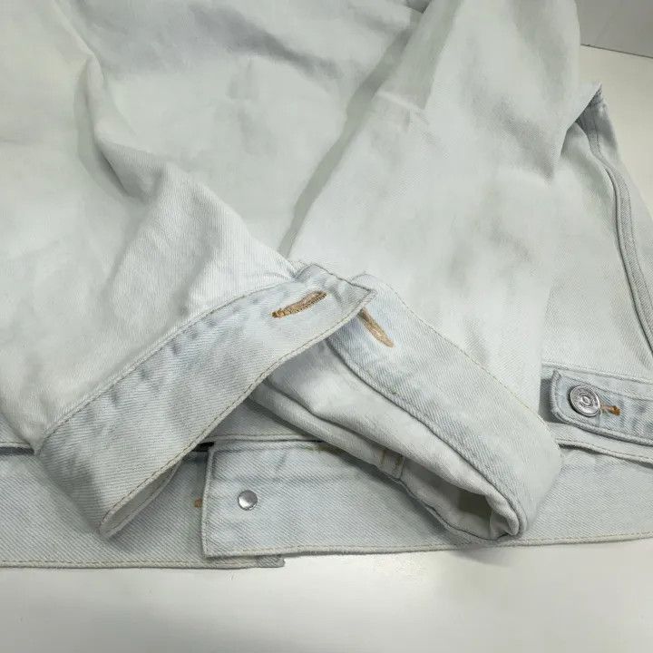 Balenciaga Balenciaga Embroidered Logo Denim Jacket Light Blue 0079 Size US S / EU 44-46 / 1 - 11 Thumbnail