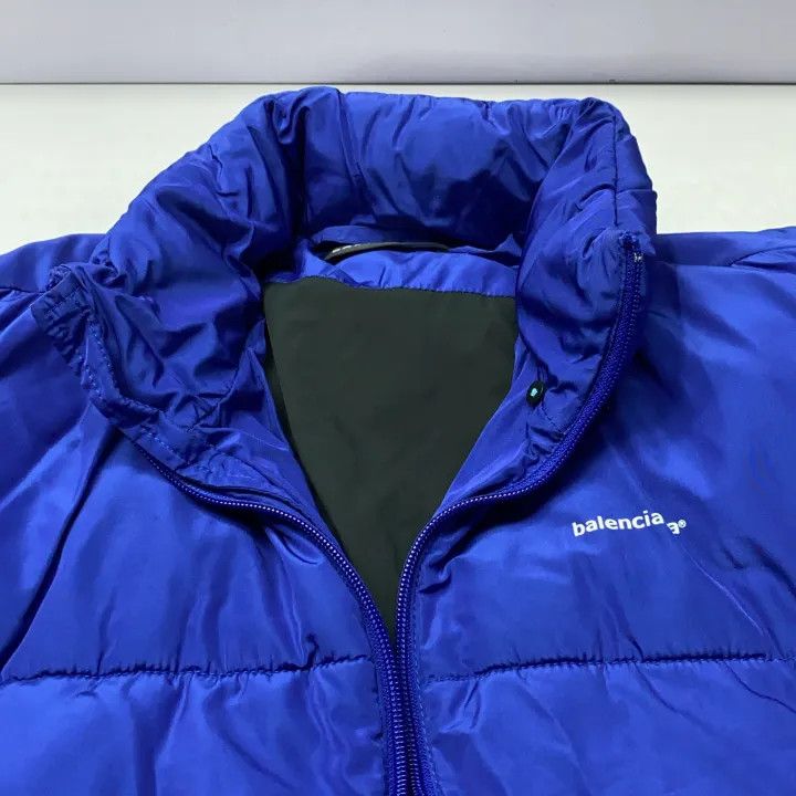Balenciaga Balenciaga Blue Puffer Jacket for Men 0079 Size US L / EU 52-54 / 3 - 9 Thumbnail