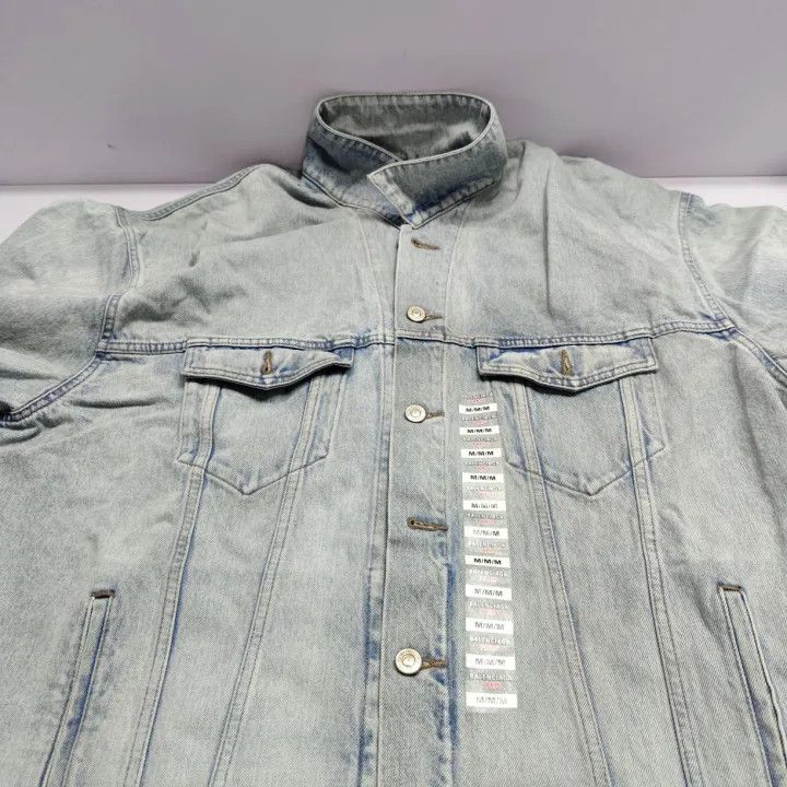 Balenciaga Balenciaga SS24 Wash Blue Denim Jacket 0079 Size US L / EU 52-54 / 3 - 11 Thumbnail