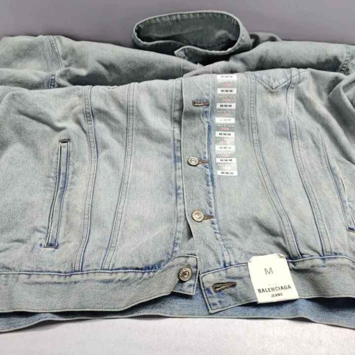 Balenciaga Balenciaga SS24 Wash Blue Denim Jacket 0079 Size US L / EU 52-54 / 3 - 12 Thumbnail