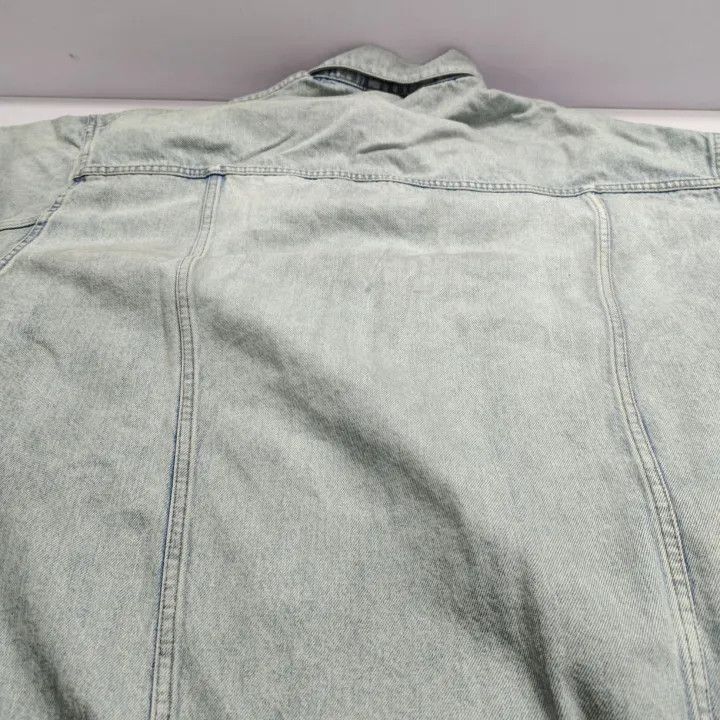 Balenciaga Balenciaga SS24 Wash Blue Denim Jacket 0079 Size US L / EU 52-54 / 3 - 8 Thumbnail