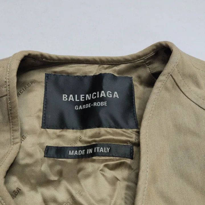 Balenciaga Balenciaga Beige Button-Up Coat 0079 Size US S / EU 44-46 / 1 - 2 Thumbnail
