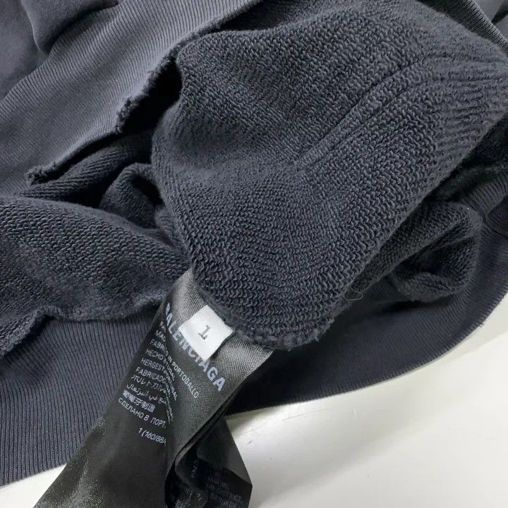 Balenciaga Balenciaga Graphic Printed Hoodie for Men 0079 Size US M / EU 48-50 / 2 - 5 Thumbnail