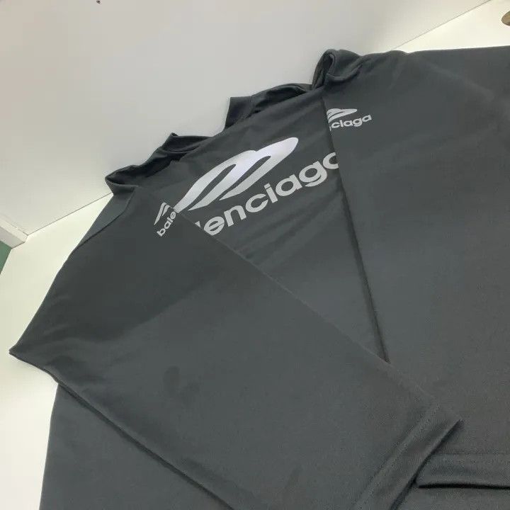 Balenciaga Balenciaga Skiwear V-Neck Long Sleeve T-Shirt 0079 Size US XS / EU 42 / 0 - 12 Thumbnail