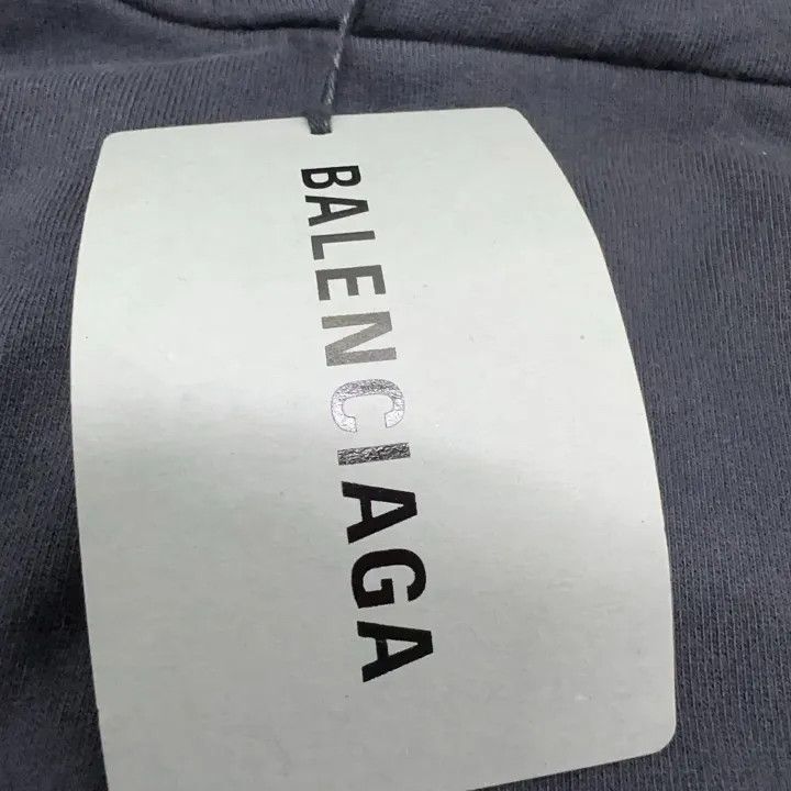 Balenciaga Balenciaga Black Logo Hoodie for Men and Women 0079 Size US M / EU 48-50 / 2 - 4 Thumbnail
