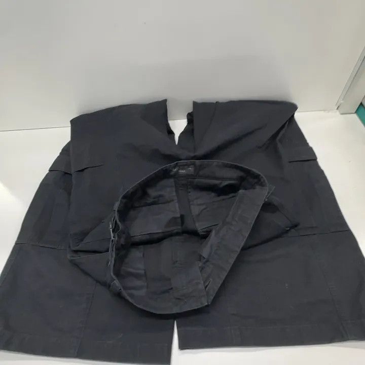 Balenciaga Balenciaga FW23 Relaxed Flared Cargo Pants 0079 Size US 26 / EU 42 - 11 Thumbnail