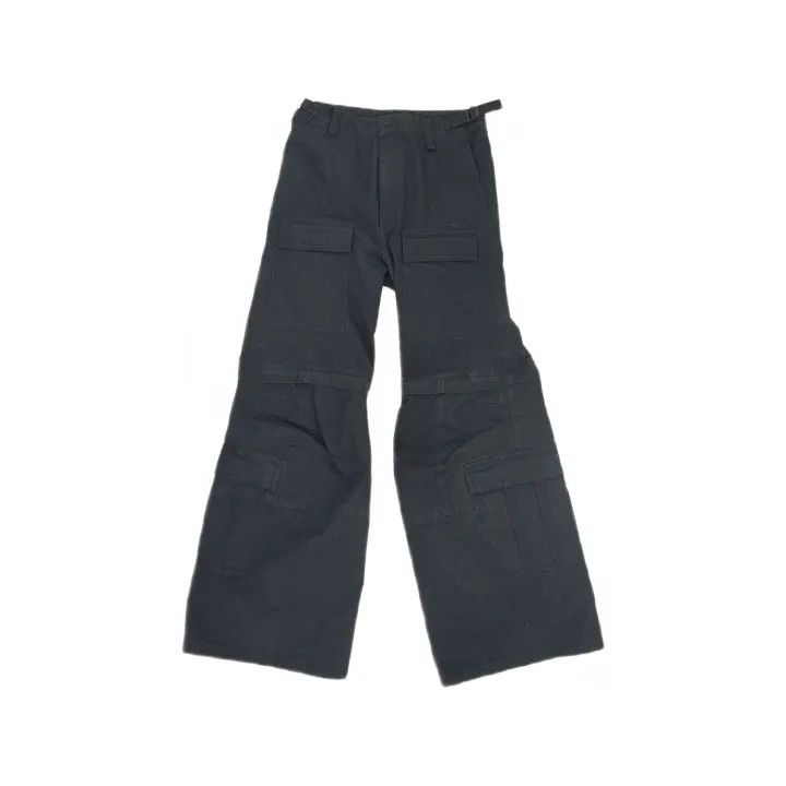 Balenciaga Balenciaga FW23 Relaxed Flared Cargo Pants 0079 Size US 26 / EU 42 - 2 Thumbnail