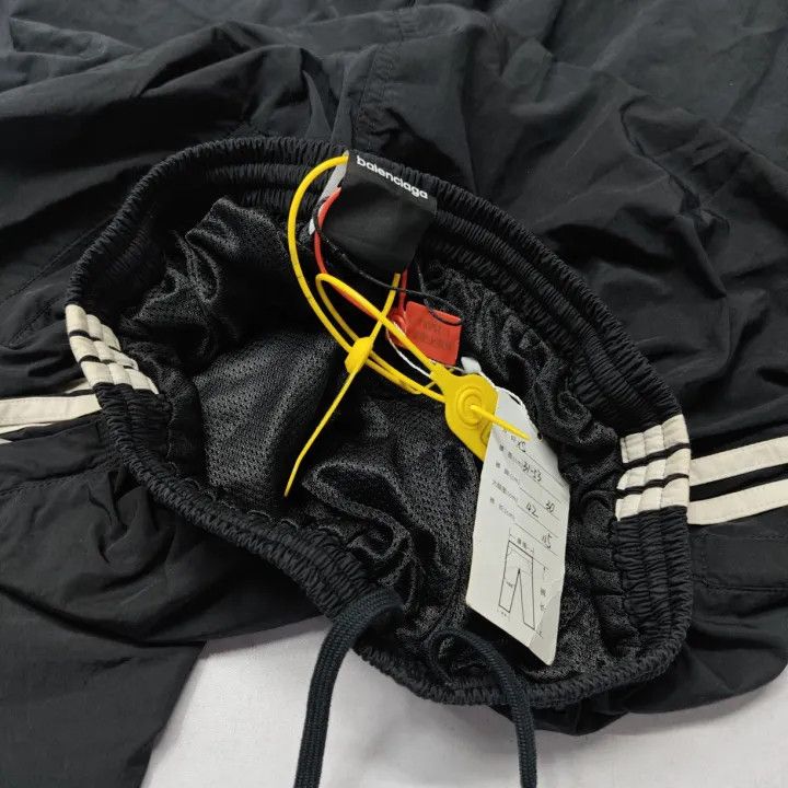 Balenciaga Balenciaga x Adidas Black Side Stripe Pants 0079 Size US 26 / EU 42 - 6 Thumbnail