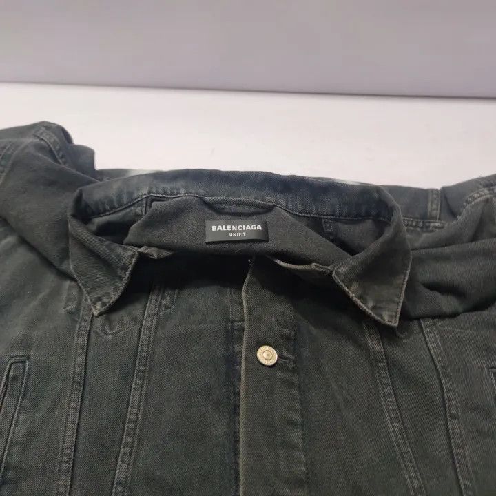 Balenciaga Balenciaga Spray Effect Logo Denim Jacket 0079 Size US S / EU 44-46 / 1 - 7 Thumbnail