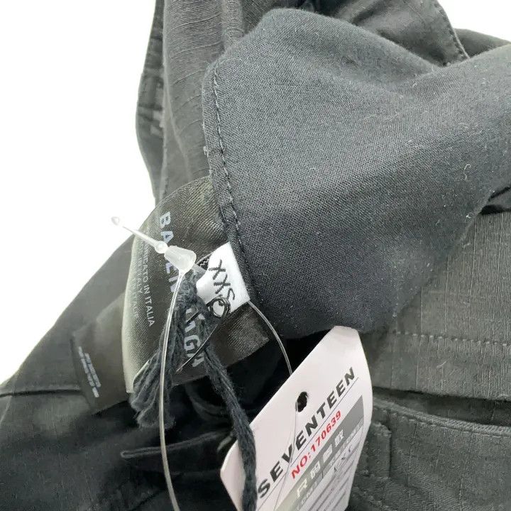 Balenciaga Balenciaga SS22 Black Pocket Straight Cargo Pants 0079 Size US 26 / EU 42 - 4 Thumbnail