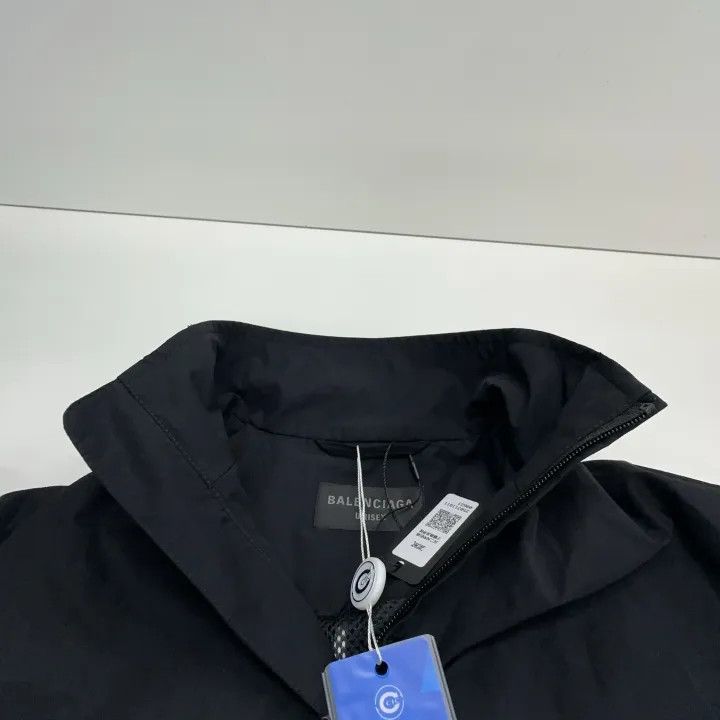 Balenciaga Balenciaga SS24 Lettered High-Neck Zip Jacket 0079 Size US XS / EU 42 / 0 - 7 Thumbnail