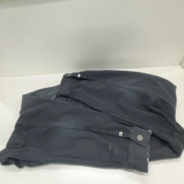 Balenciaga Balenciaga Black Oversized Button-Up Jacket 0079 Size US M / EU 48-50 / 2 - 10 Thumbnail