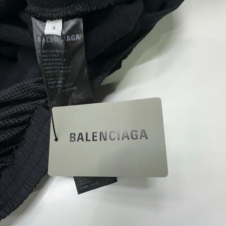 Balenciaga Balenciaga Logo Zip Long Sleeve Jacket 0079 Size US L / EU 52-54 / 3 - 6 Thumbnail