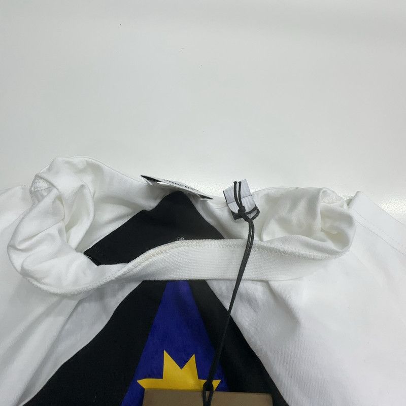 Burberry Burberry Contrast Star Print Crew Neck T-shirt 0079 Size US M / EU 48-50 / 2 - 2 Thumbnail