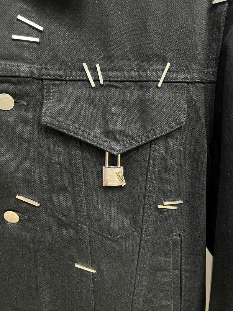 Ambush Design Ambush Denim Jacket with Pin Decoration Size US S / EU 44-46 / 1 - 3 Thumbnail